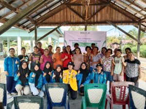  Memanfaatkan Lahan Pekarangan, HIMAFI FMIPA UPR Lakukan Pelatihan dan Pemberdayaan Pertanian