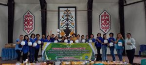 Percantik Dekorasi Ruangan, Tim Dosen Fakultas Teknik UPR Berikan Pelatihan Pembuatan ‘Pendant Lamp’ ke Perkumpulan WKRI Cabang Santa Maria Palangkaraya