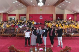 Tingkatkan Soft Skill Presentasi Mahasiwa UPR Melalui Workshop Public Speaking