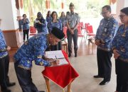 Wabup Serahkan Pinjam Pakai Aset Kendaraan untuk BPN dan BPS Katingan