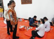 Anak dari Keluarga Kurang Mampu Ikuti Khitanan Massal Gratis