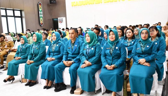 TP-PKK Barito Selatan Dikukuhkan, Bupati Tegaskan Peran Strategis Keluarga dalam Pembangunan Daerah