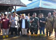 Gubernur Kalteng Tinjau Langsung Kerusakan Jalan dan Posko Siaga Banjir di Barito Selatan