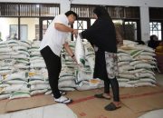 6.000 Lebih Warga Palangka Raya Terima Bantuan Beras