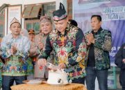 Kejutan Ulang Tahun Reza di SMAN 1 Kuala Kurun Penuh Keakraban