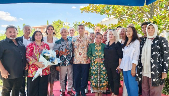 Faridawaty Tebarkan Kepedulian Lintas Batas di Turki