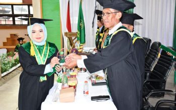 Sebanyak 37 Sarjana STAI Al-Ma’arif Siap Mengabdi untuk Umat