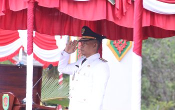 Firdaus Pimpin Upacara Penurunan Bendera Kemerdekaan