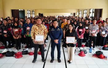 Mahasiswa Baru Fakultas Hukum UPR Dapat Pembekalan Literasi Keuangan dari OJK