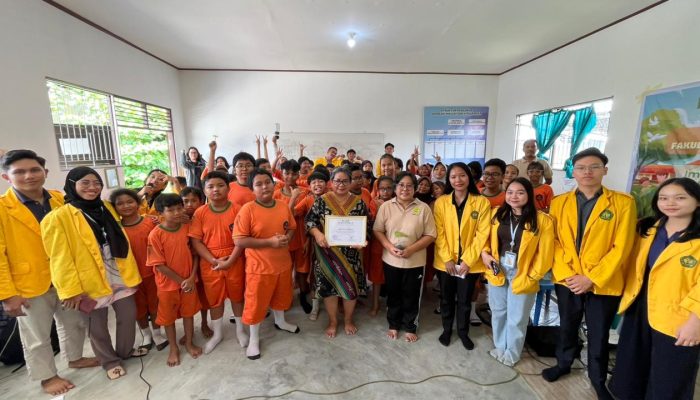 Mahasiswa UPR Tanamkan Cinta Lingkungan pada Siswa SD