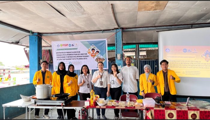 Tim PkM Jurusan Administrasi Negara FISIP UPR Perkenalkan Inovasi Olahan Ikan untuk Cegah Stunting di Pahandut