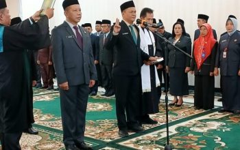 Pelantikan Empat Pejabat Barito Utara Isi Jabatan Kosong