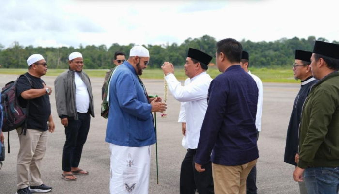 Penyambutan Hangat Habib Syech Warnai Persiapan Barito Utara Bershalawat