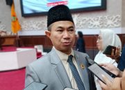 Junaidi Minta Pemprov Fokus Benahi Infrastruktur dan Ekonomi Warga