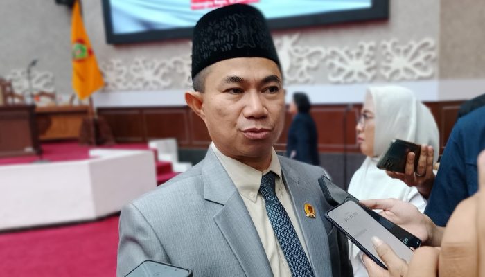 Junaidi Minta Pemprov Fokus Benahi Infrastruktur dan Ekonomi Warga