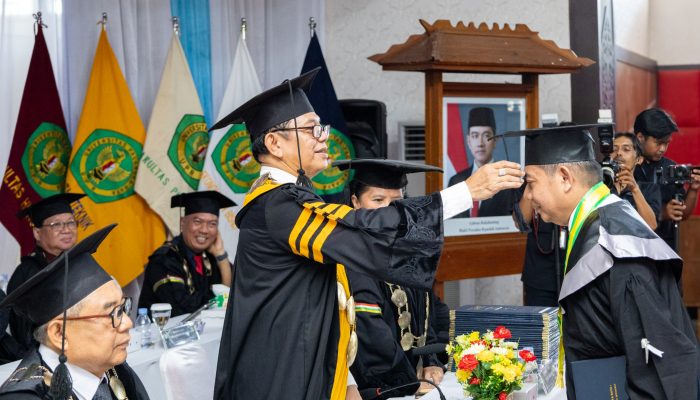 Rektor UPR Ingatkan Lulusan Hadapi Tantangan Global Dinamis
