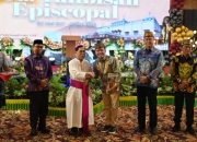 Gubernur Kalteng Ajak Masyarakat Jaga Semangat Huma Betang di Perayaan Tahbisan Uskup