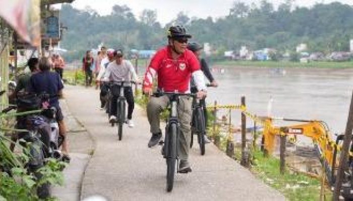 Bupati Shalahuddin Cek Langsung Kebersihan Kota dan Pembangunan
