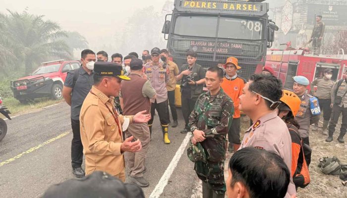 Gubernur Agustiar Pantau Langsung Penanganan Karhutla di Barsel