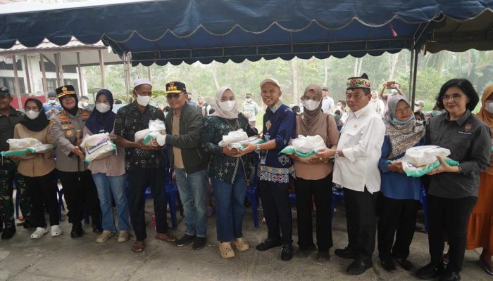 Agustiar Sabran Pastikan Bantuan Tepat Sasaran di Kapuas