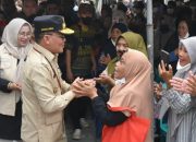 Gubernur Agustiar Bawa Bantuan untuk Warga Talawang, 847 KPM Terima BLT KHBS
