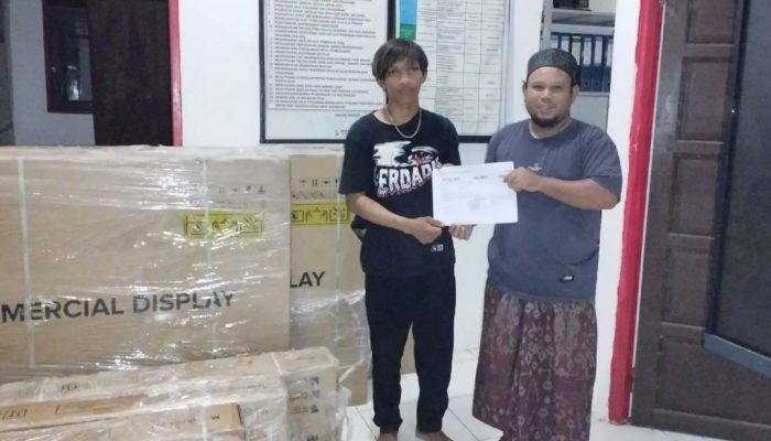 SMAN 5 Muara Teweh Dapat Bantuan Papan Interaktif Digital, Perkuat Transformasi Pembelajaran Berbasis Teknologi